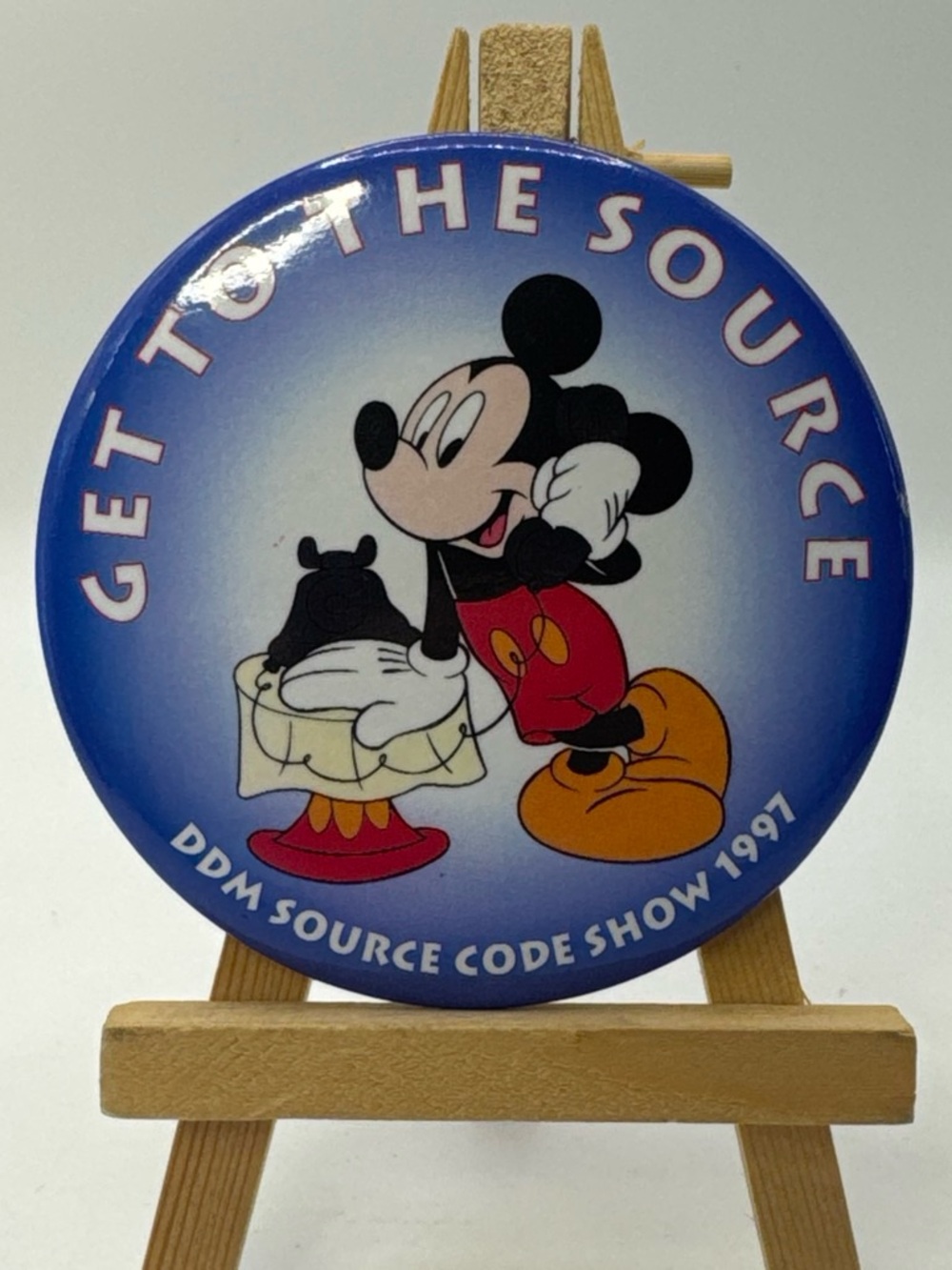 VINTAGE 1997 Disney Cast Member Corporate Button Mickey Mouse DDM Source Code